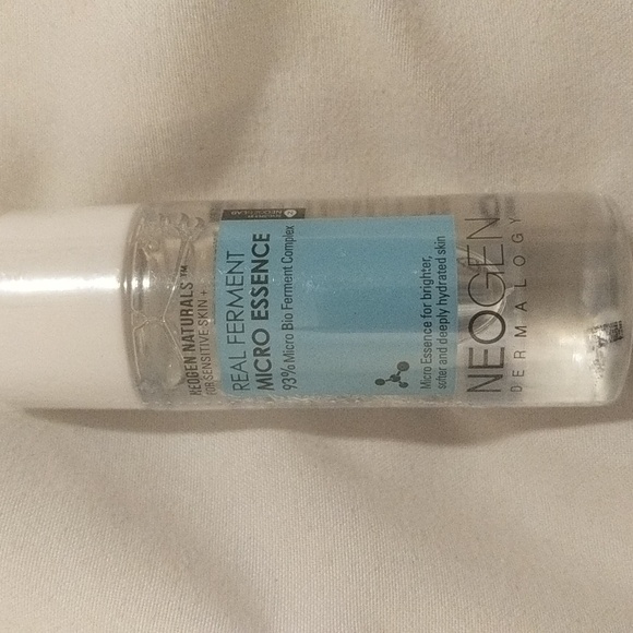 NWT Micro Essence (Face) - Picture 1 of 2